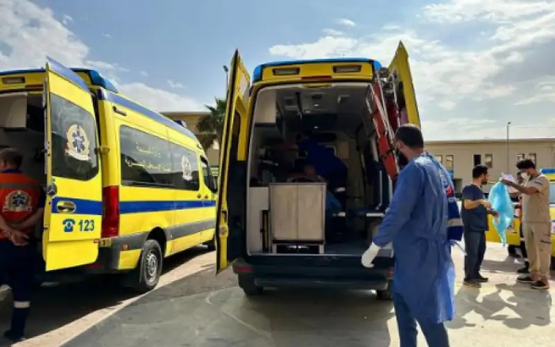 عبور 28 طفل خداج من غزة