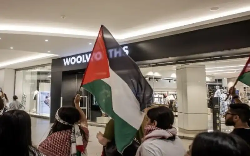 برلمان جنوب أفريقيا يصوت على إغلاق