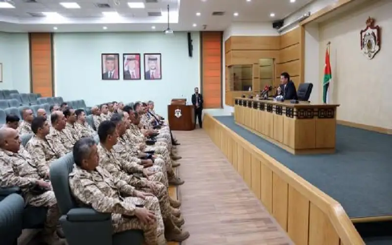 الصفدي: بتحية الفخر لأسود الجيش العربي