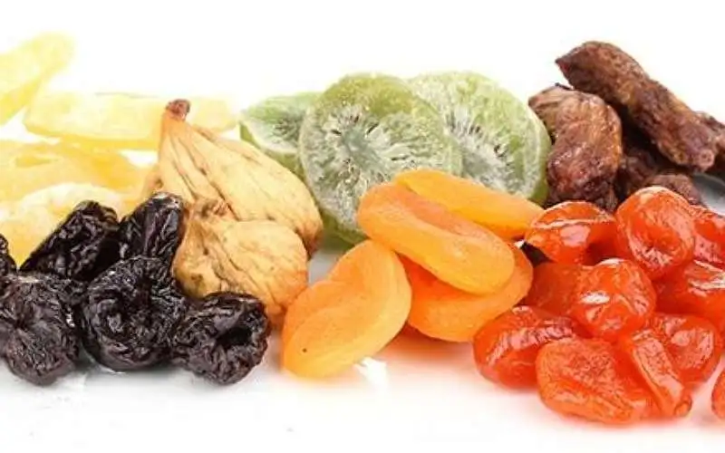لاتجهلها.. أضرار الفواكه المجففة على صحة