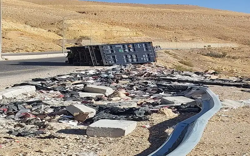الأشغال تعيد الحركة المرورية على طريق