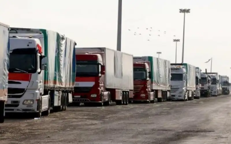 الأمم المتحدة: 100 شاحنة مساعدات غذائية