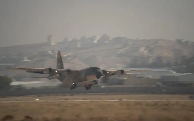 3 طائرات أردنية جديدة محملة ب