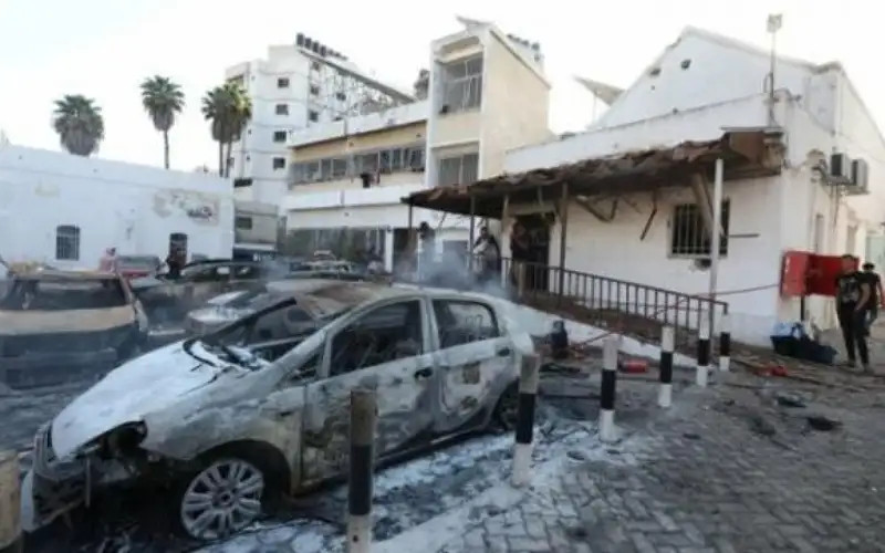 إجلاء 70 جريحا ومريضا من المستشفى