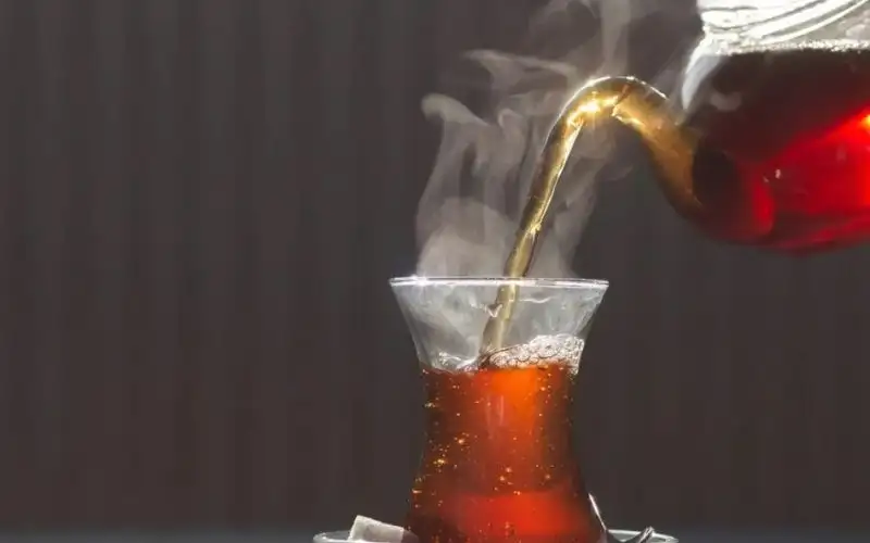 تحذير من إعادة تسخين الشاي: هل