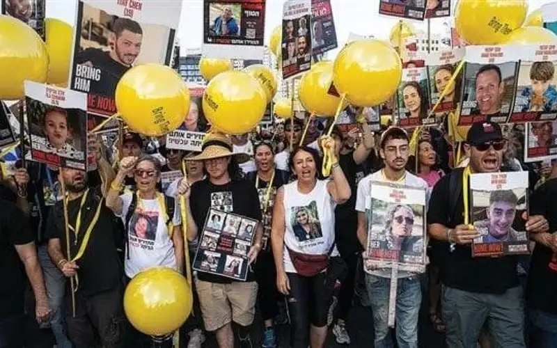 أهالي الأسرى الإسرائيليين يرغبون بتمديد الهدنة