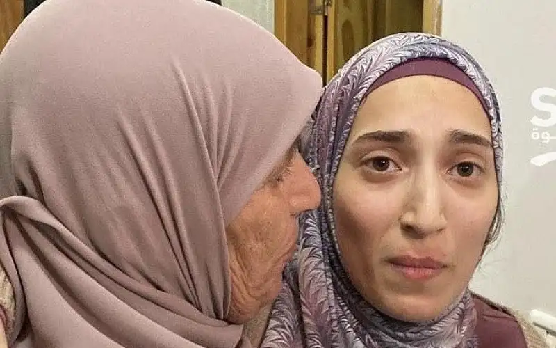 المحررة دويات: أعيش فرحا ممزوجا بالألم