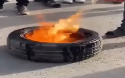 الرمثا .. شغب وحرق إطارات احتجاجا