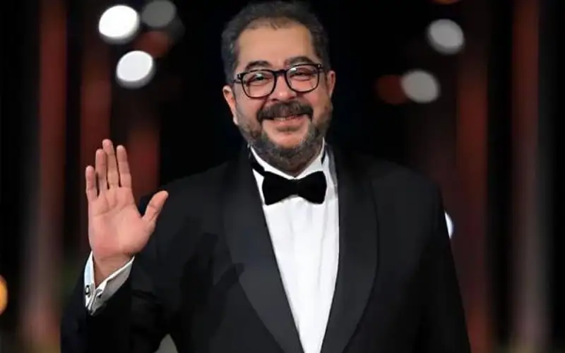 وفاة الفنان طارق عبد العزيز أثناء
