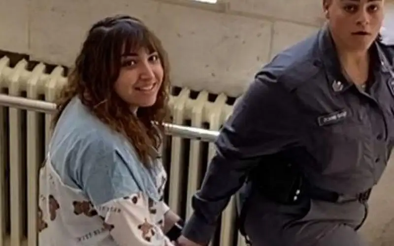 نقل أصغر أسيرة فلسطينية إلى سجن