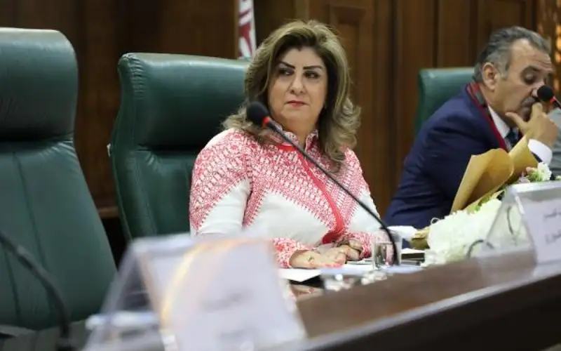 اشهار ديوان أشرعة الحلم للشاعرة سهى