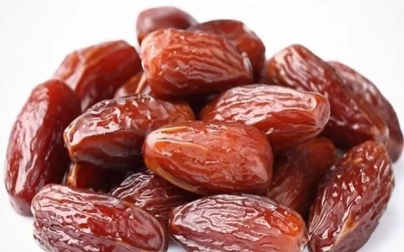 ماذا يحدث لجسمك عند تناول التمر