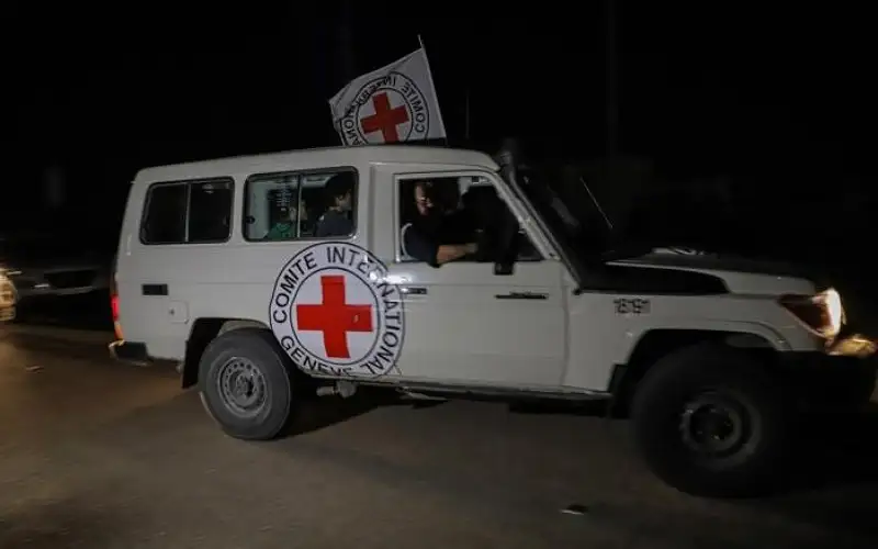 الاحتلال يتسلم قائمة جديدة للمحتجزين الذين