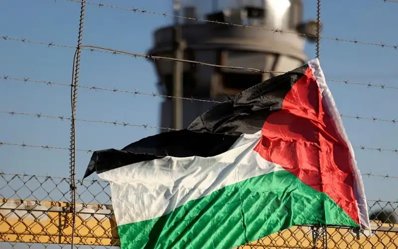 اعلام عبري: إطلاق الدفعة السادسة من