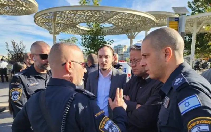 بن غفير للمستوطنين: احملوا أسلحتكم