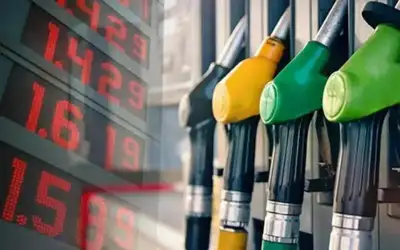 الحكومة تخفض أسعار البنزين بنوعيه والديزل