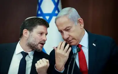 سموتريتش يطالب نتنياهو بإعلان انتهاء مسار