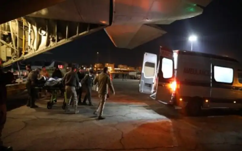 الجيش يخلي أردنية وابنتها الغزية على