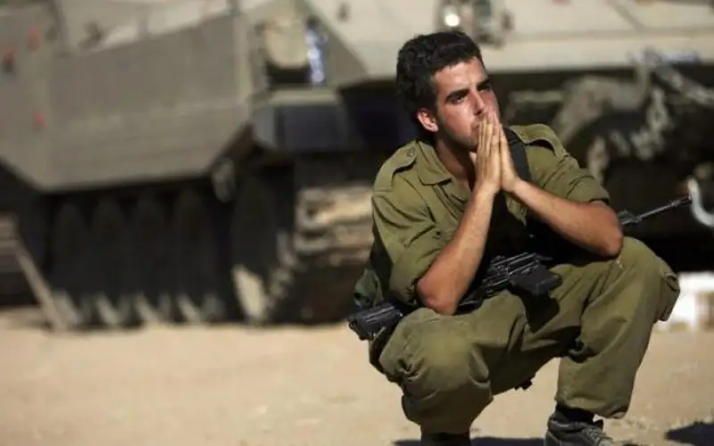 الإعلام العبري: جندي ينهي حياته برصاصة