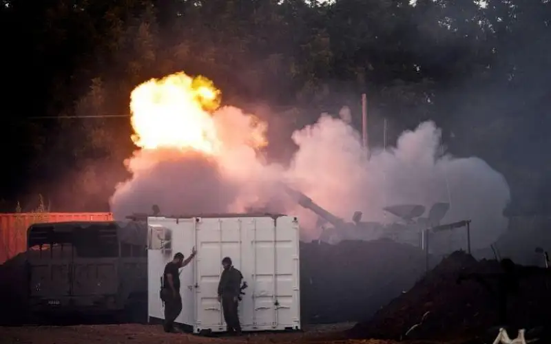 قصف مدفعي عنيف على بيت حانون