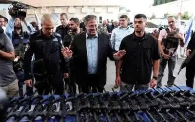 استقالة رئيس شعبة ترخيص الأسلحة بإسرائيل