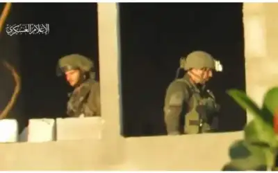 القسام تنسف منزلا تحصن فيه جنود