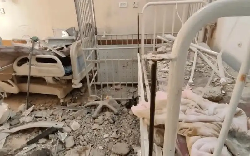 الاحتلال يحاصر مستشفى كمال عدوان