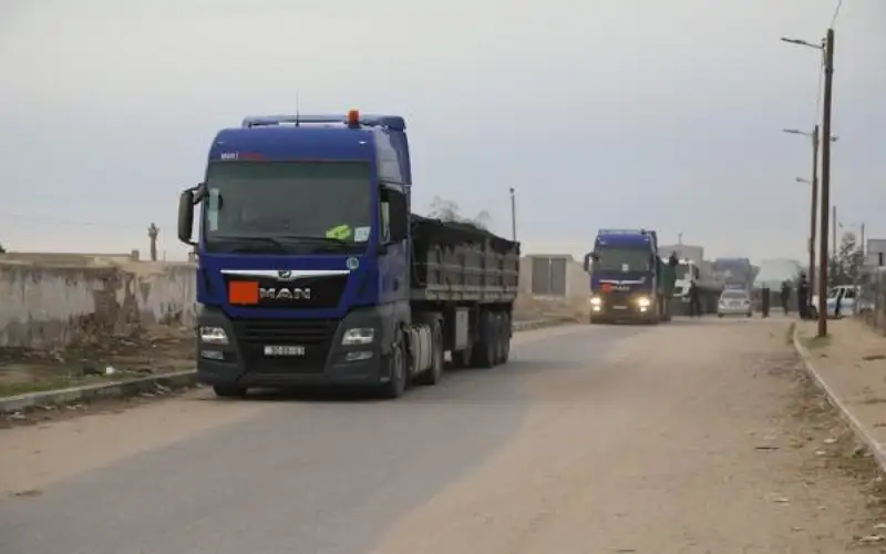 وصول قافلة مساعدات طبية للمستشفى الميداني