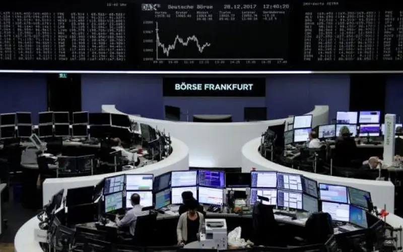 أسهم أمريكا تتراجع بضغط بيانات الوظائف