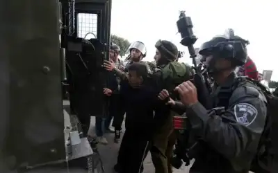 الاحتلال يعتقل 44 فلسطينيا بالضفة الغربية