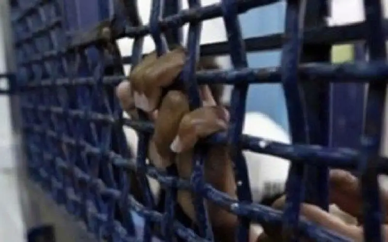 جرائم بحق الأسرى المصابين في عيادة