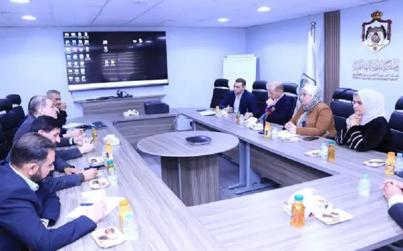 العزام: 28 بلدية مستفيدة من مشروع