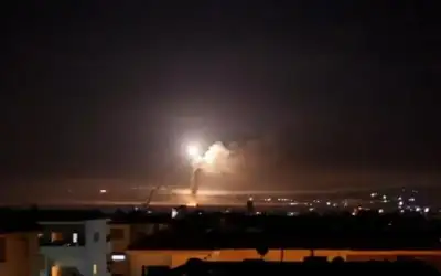 الدفاعات السورية تتصدى لصواريخ إسرائيلية بمحيط