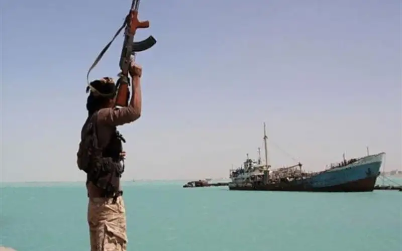 الحوثيون يمنعون سفينة جديدة من الوصول