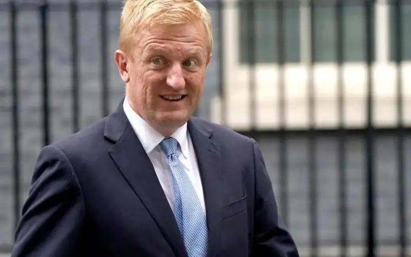 نائب رئيس وزراء بريطانيا : القصف