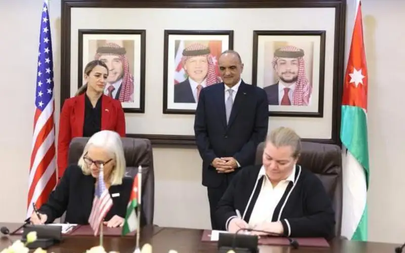 أمريكا تدعم موازنة الأردن بـ 845.1
