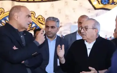 الخصاونة يفتتح طريق العقبة الخلفي ..