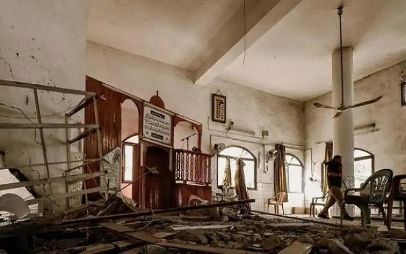 بن غفير يدعم جنودا اقتحموا مسجدا