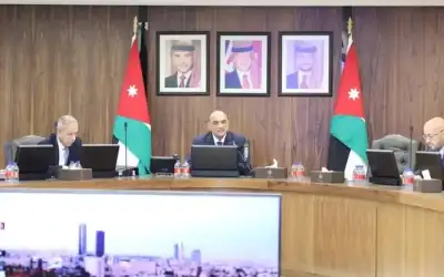 الحكومة: النقل الذي يمر من الأردن