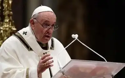 البابا يندد بقتل مسيحيتين في غزة