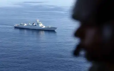 هيئة البحرية البريطانية: مسلحون هاجموا سفينة