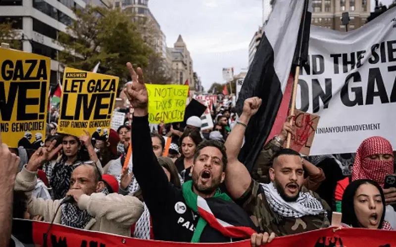 مظاهرة حاشدة في واشنطن للمطالبة بوقف