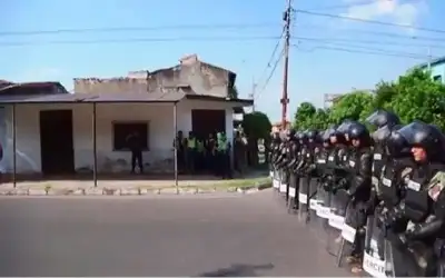 باراغواي .. مقتل ضابط و11 نزيلا