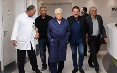 وفا: عباس يجري فحوصات طبية روتينية