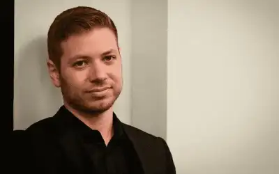 نجل نتنياهو يكشف عن مؤامرة تعرض