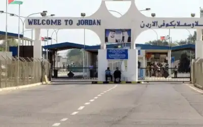 الحكومة: نجحنا بإيجاد مسار لإدخال المساعدات