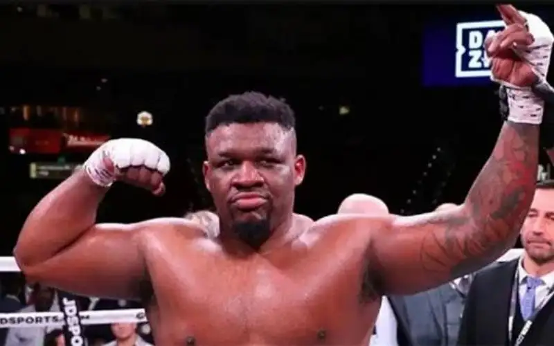 الملاكم الأمريكي جاريل ميلر يعلن إسلامه