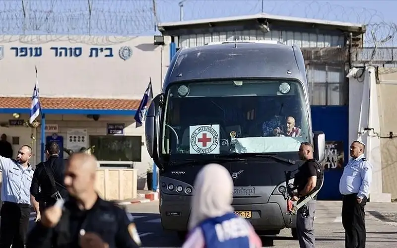 استطلاع: أغلبية إسرائيلية تؤيد صفقة إطلاق