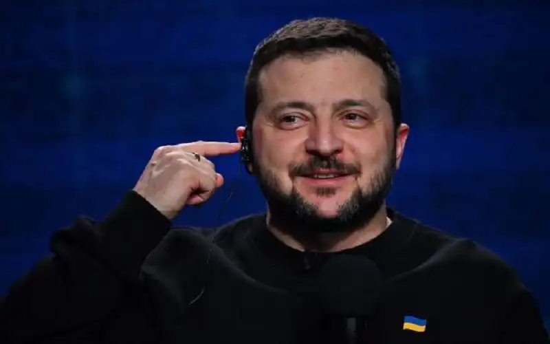 زيلينسكي: لأول مرة نحتفل بالميلاد وفقا