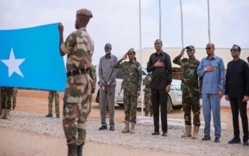 قوات صومالية أمريكية تقتل قياديا خطط